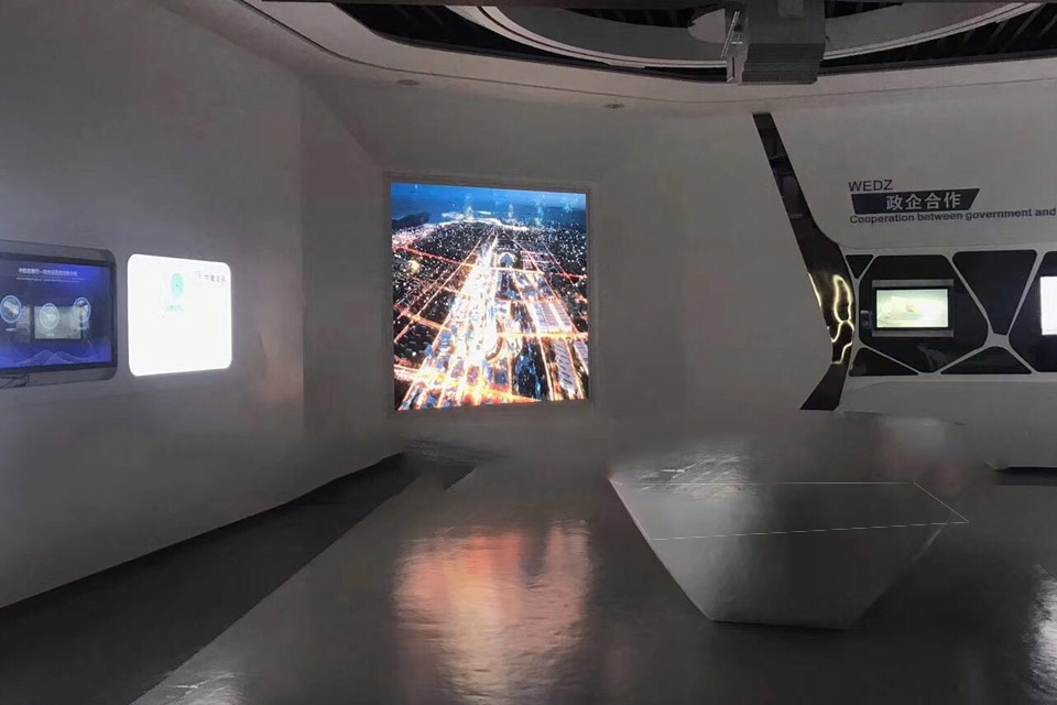 智能显示系统成功入驻武汉汉南航空通用机场展厅